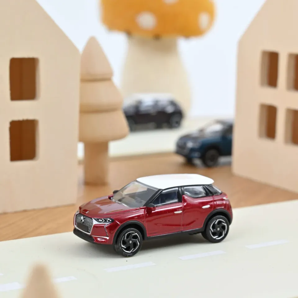 Norev DS 3 Crossback Rouge voiture miniature 1/64 métal