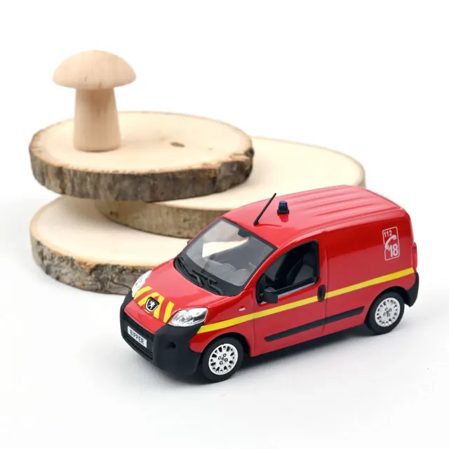 Norev Peugeot Bipper 2009 voiture miniature 1/43 Pompiers