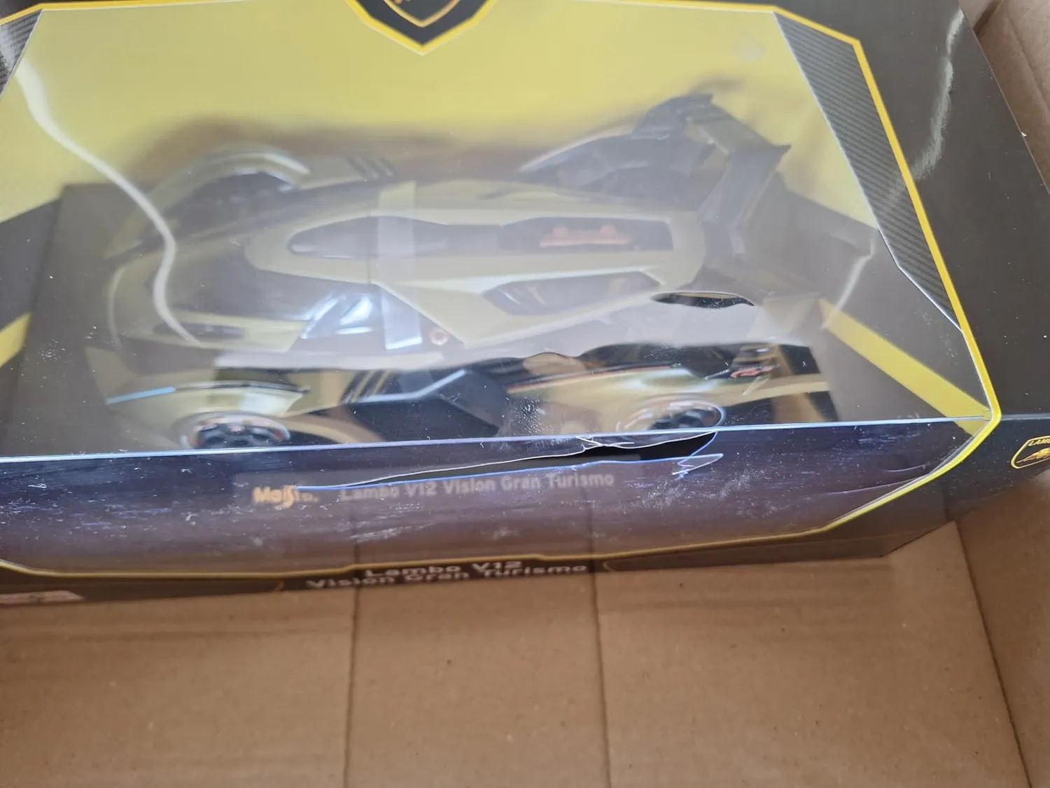 Maisto 1/18 Lamborghini V12 Vision GT voiture verte