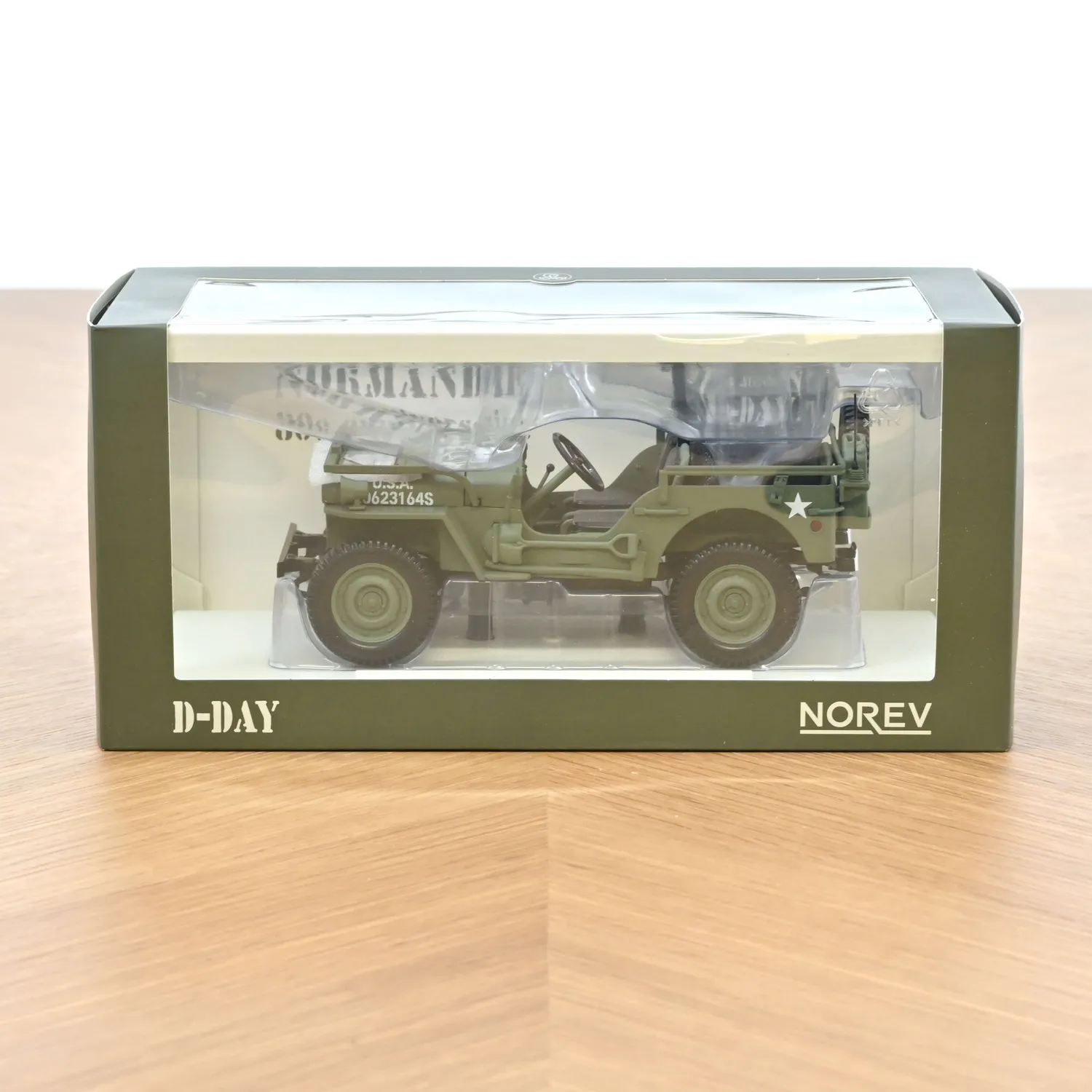 Norev Jeep Militaire 1944 D-Day miniature 1/18