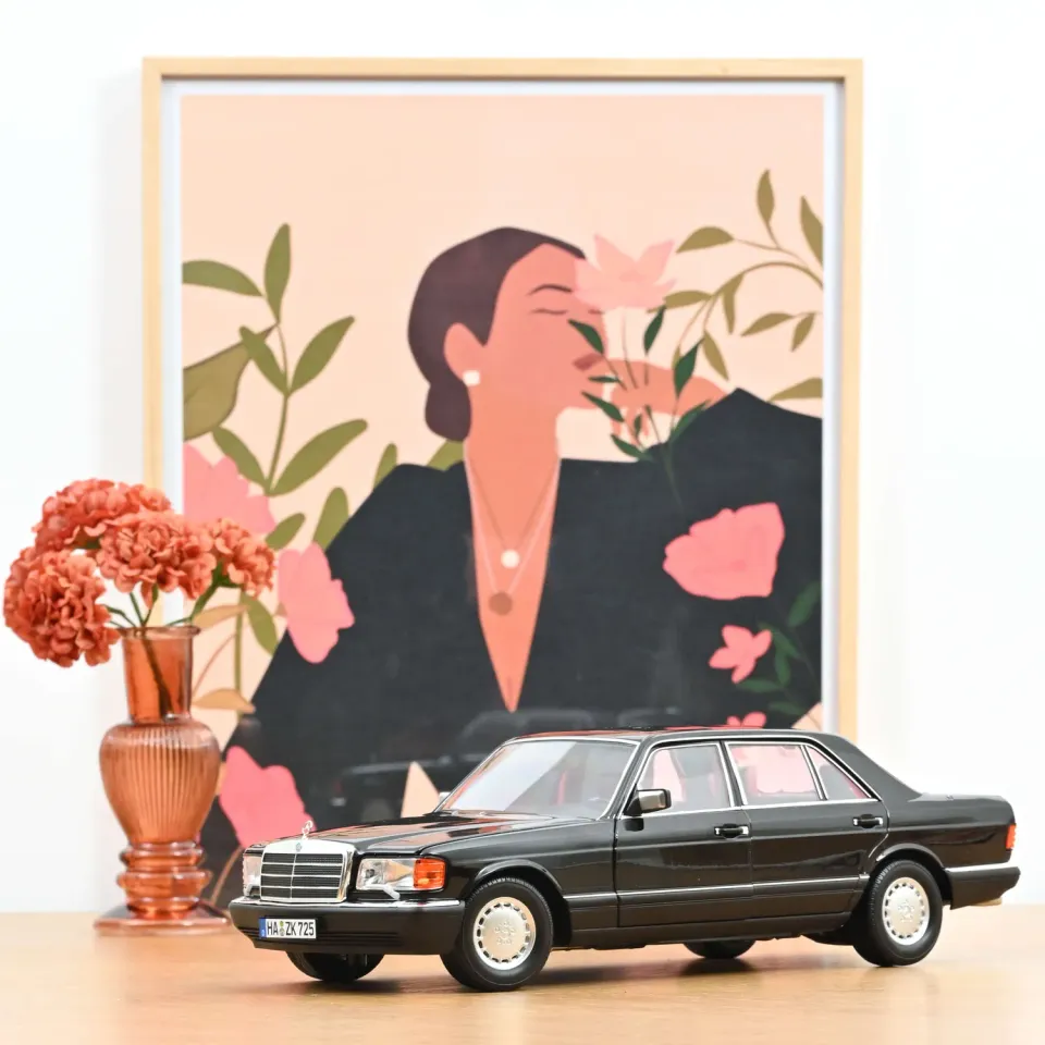Norev Mercedes-Benz 560 SEL 1991 voiture miniature 1/18 noir youngtimer