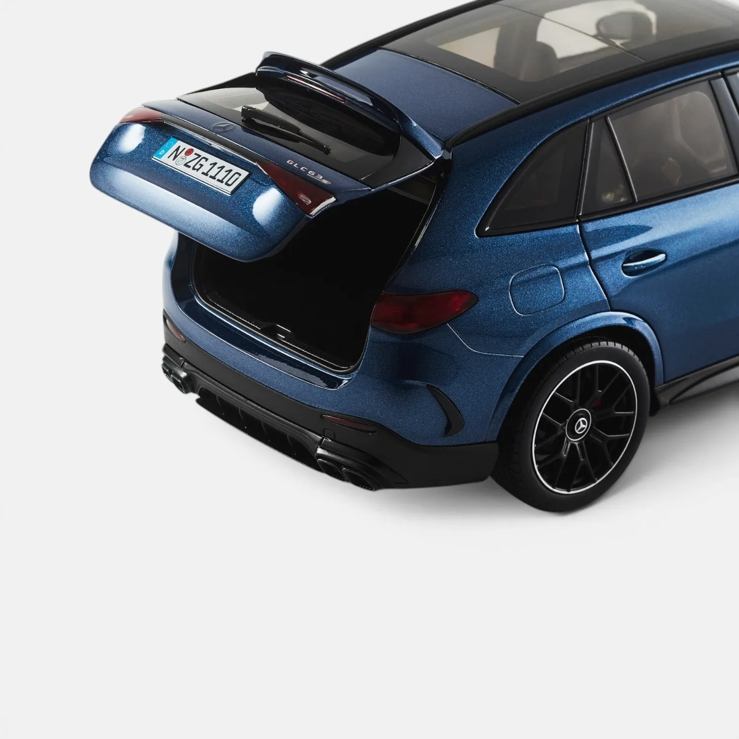 NZG Mercedes-AMG GLC 63 SE voiture miniature 1/18 métal