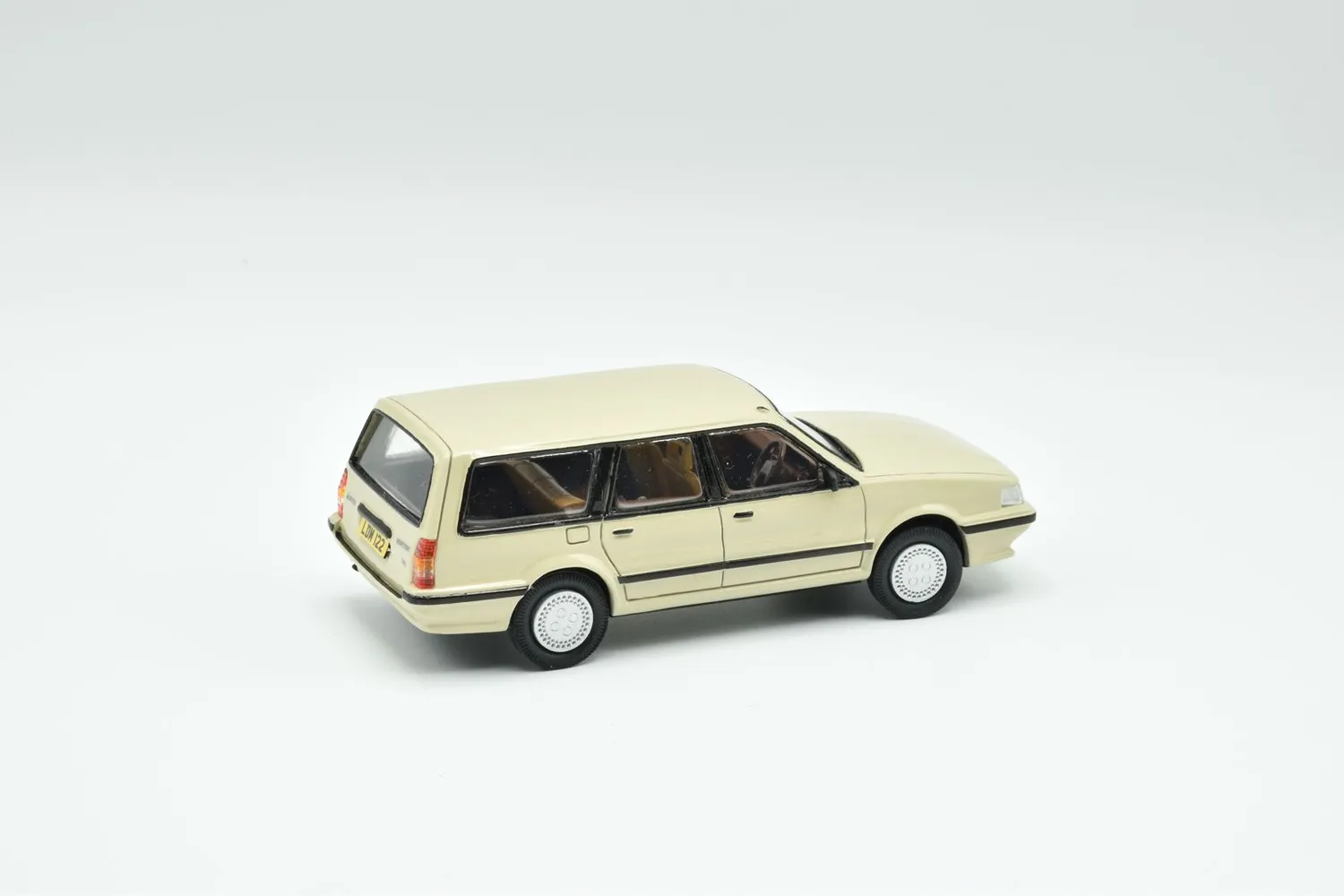 Lansdowne Austin Montego Estate 1.6HL 1984 miniature beige champagne
