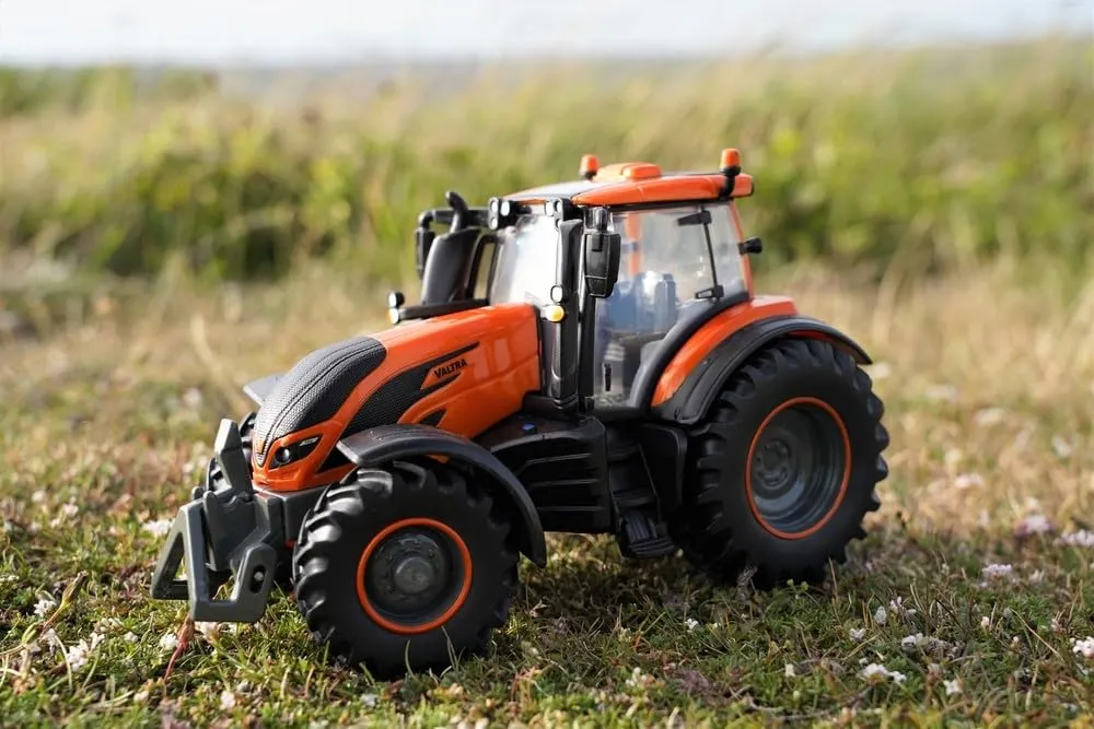 Britains Valtra T245 tracteur miniature 1/32 orange