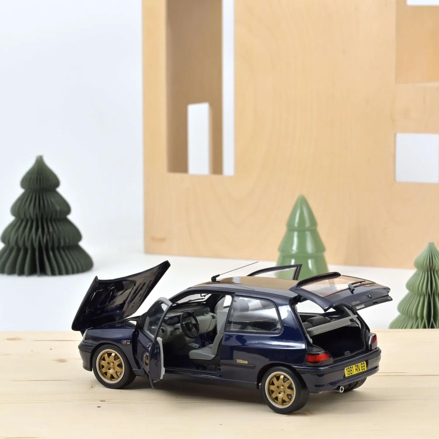 Norev Clio Williams miniature 1/18 bleue 1993