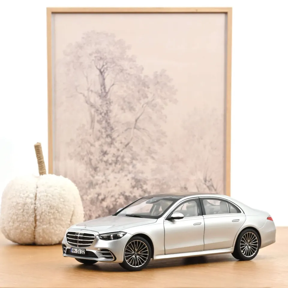 Norev Mercedes Classe S AMG-Line 2021 voiture miniature 1/18 argent brillant