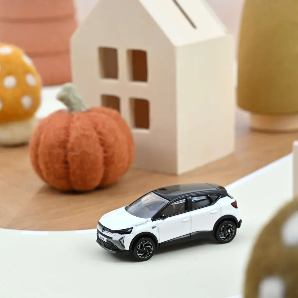 Norev Renault Captur Esprit Alpine 2024 voiture miniature 1/64 blanc nacré
