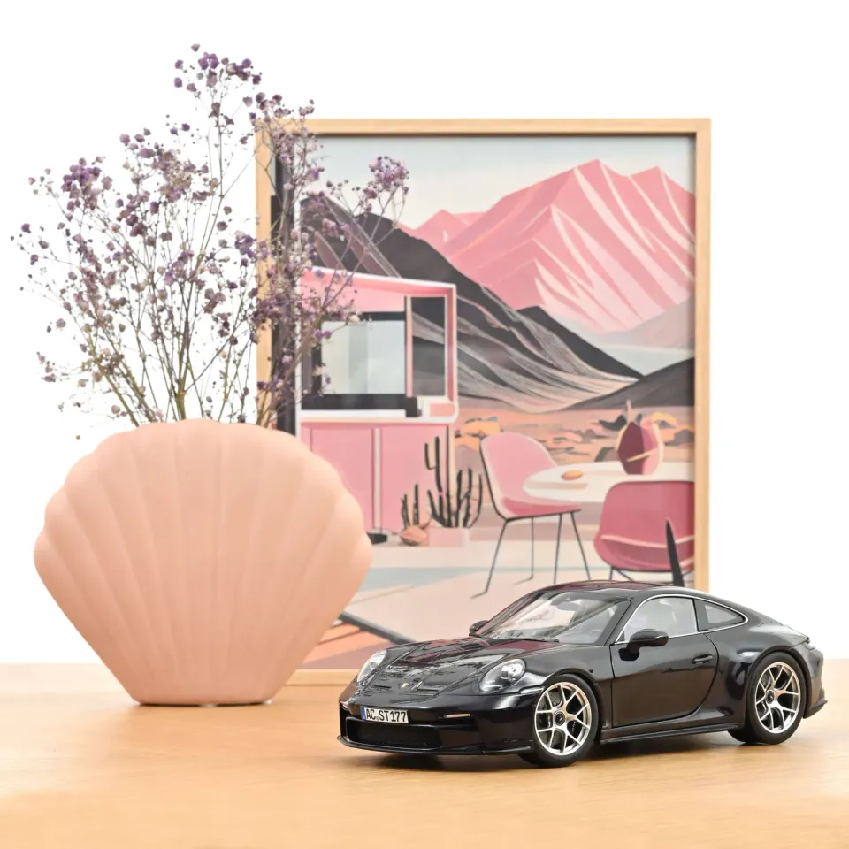 Norev Porsche 911 S/T 2023 voiture miniature 1/18 violet 400 pcs