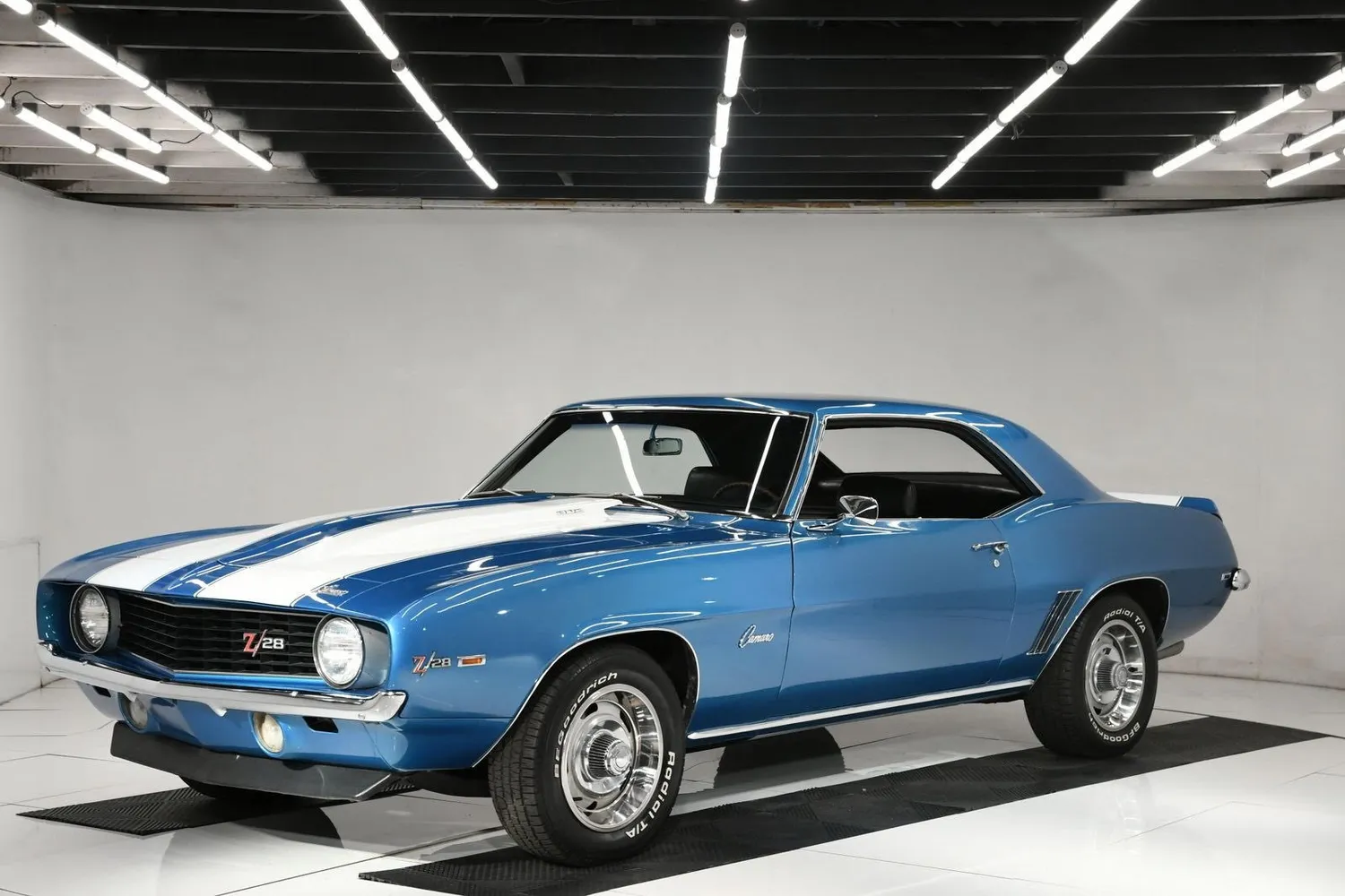 Brooklin Collection 1969 Camaro Z28 miniature Daytona