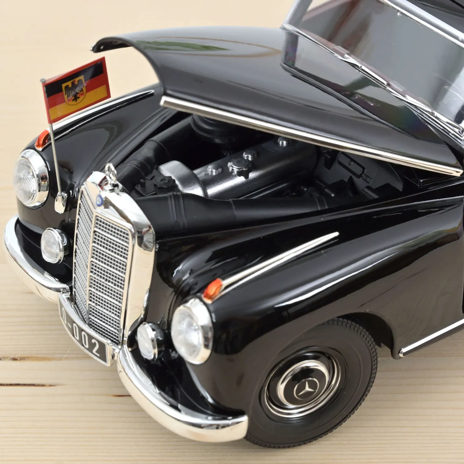 Norev Mercedes-Benz 300 1955 voiture miniature 1/18 adenauer