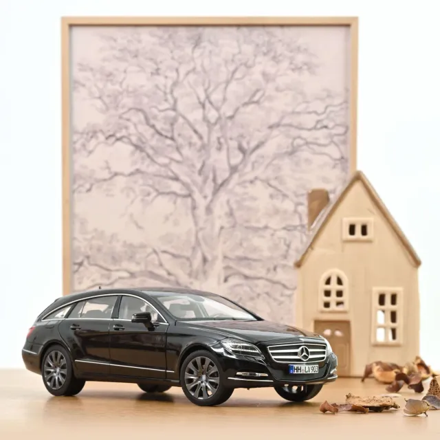 Norev Mercedes CLS Shooting Brake 2011 miniature 1/18 noir