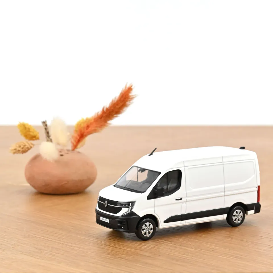 Norev Renault Master 2024 voiture miniature 1/43 blanc glacier