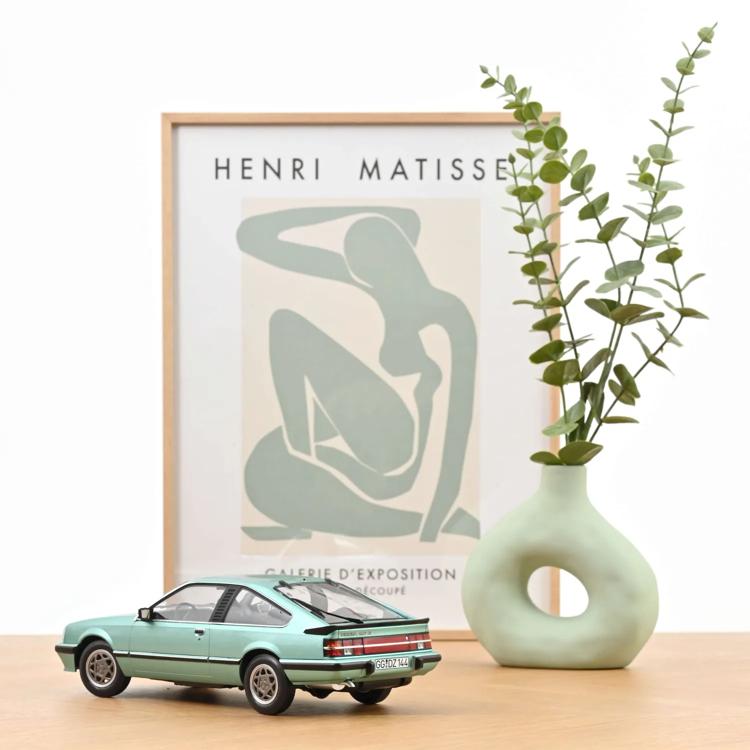 Norev Opel Monza 2.5 E 1983 voiture miniature 1/18 vert