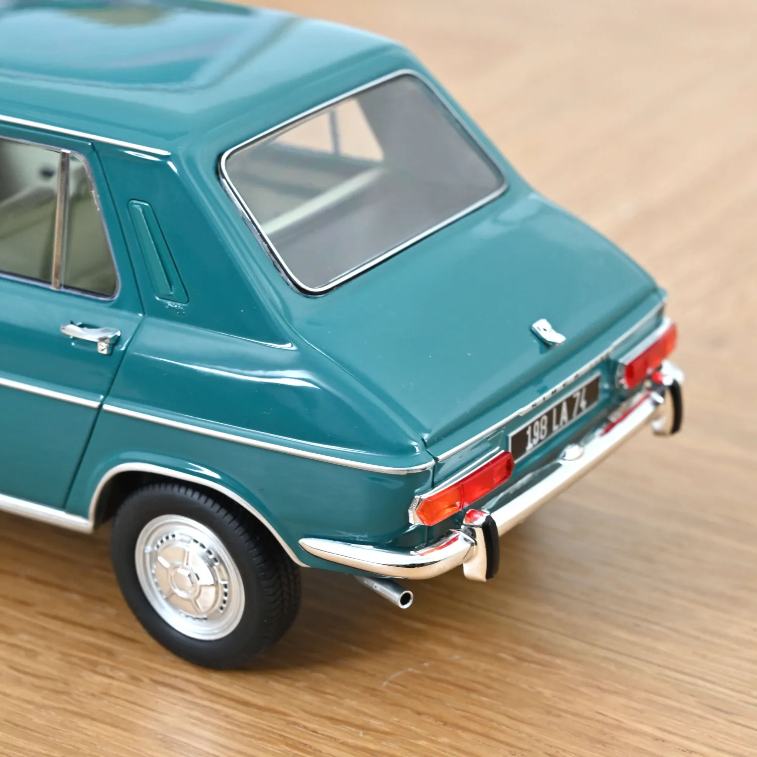 Norev Simca 1100 GLS 1968 miniature 1/18 vert borodine