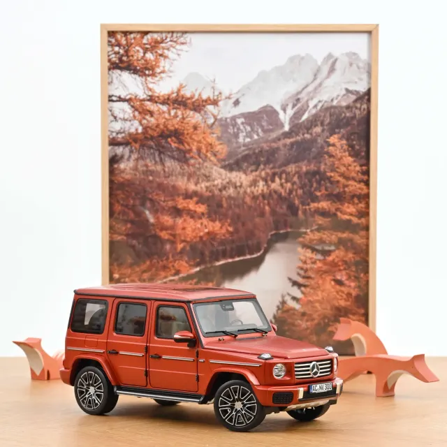 Norev Mercedes G-Class 2024 miniature 1/18 orange mat