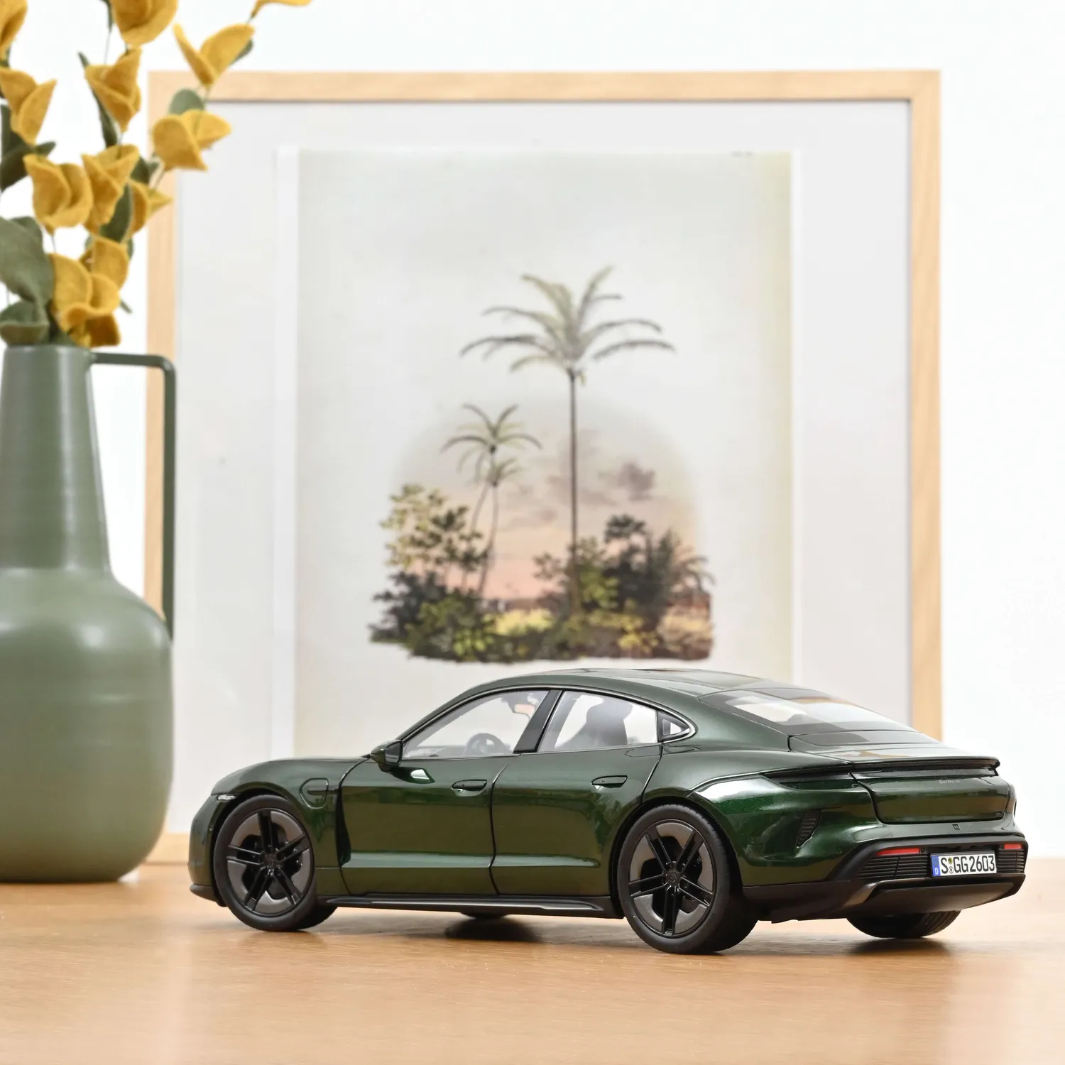 Norev Porsche Taycan Turbo S 2024 miniature 1/18 vert chêne