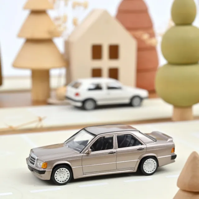 Norev Mercedes 190E 2.3-16 jouet Jet-car 1/43 beige métallisé