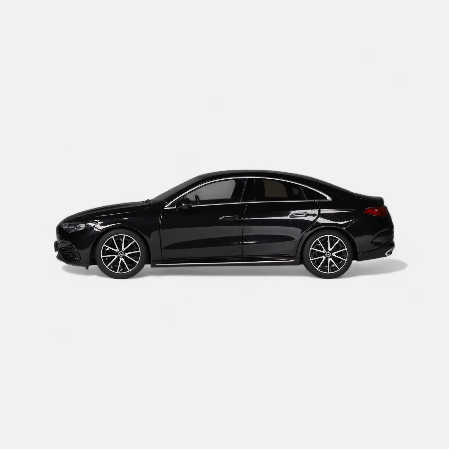 NZG Mercedes CLA Coupé EQ voiture miniature 1:18 électrique