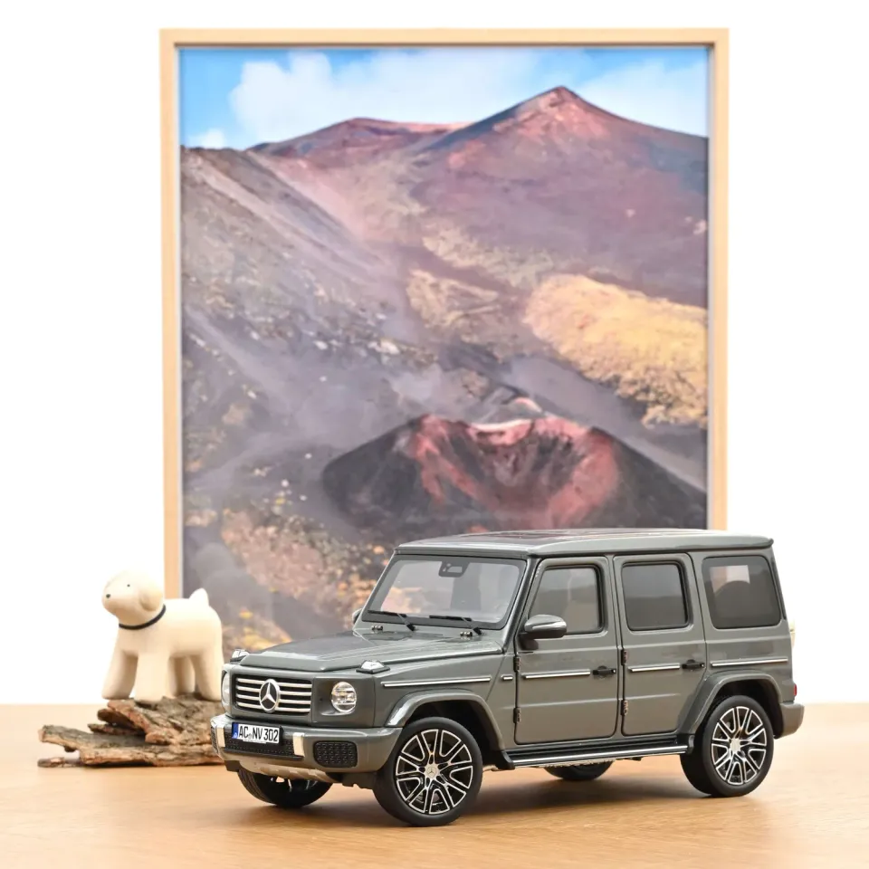 Norev Mercedes Classe G 2024 miniature 1/18 gris classic