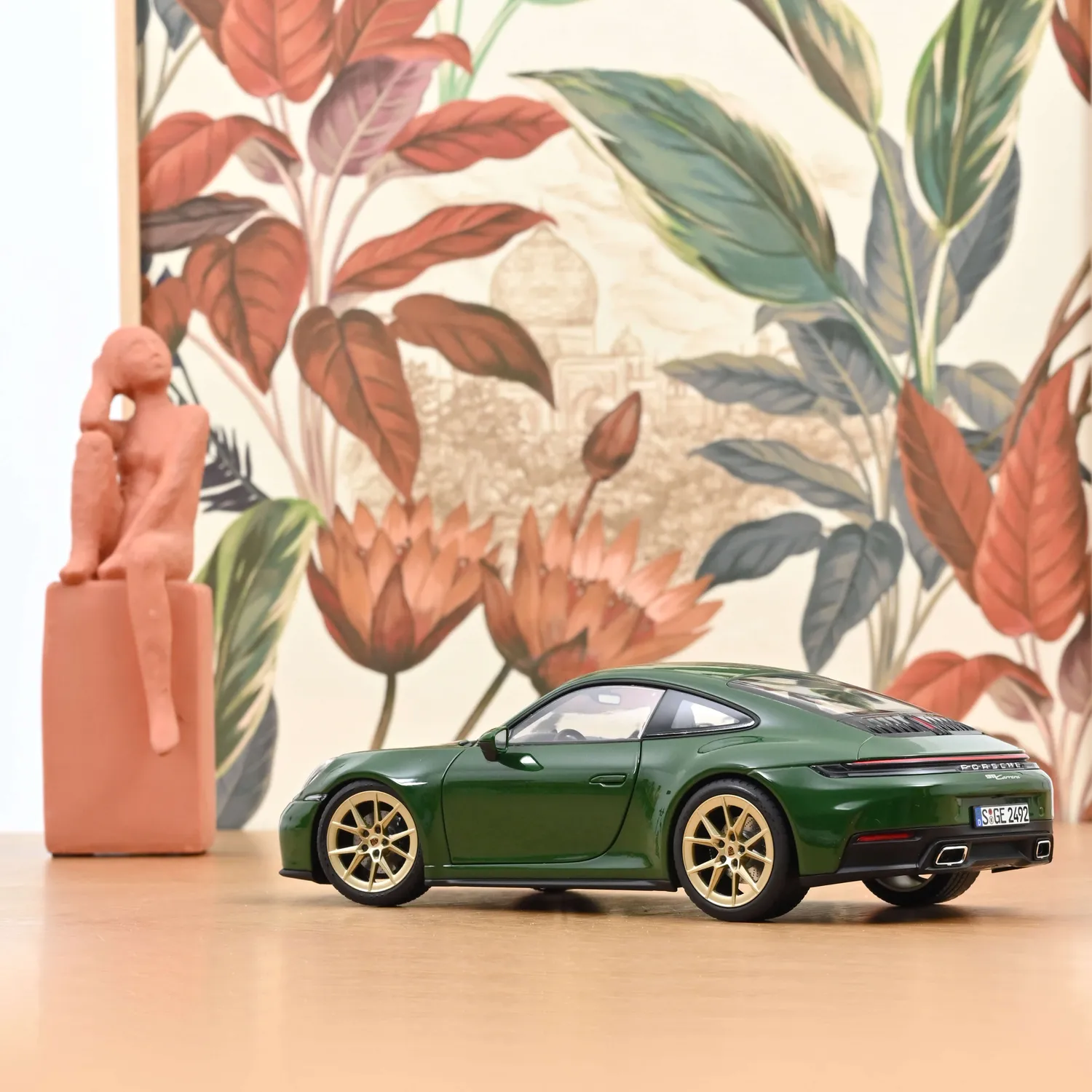 Norev Porsche 911 Carrera 2025 miniature 1/18 vert irlandais 200 pcs