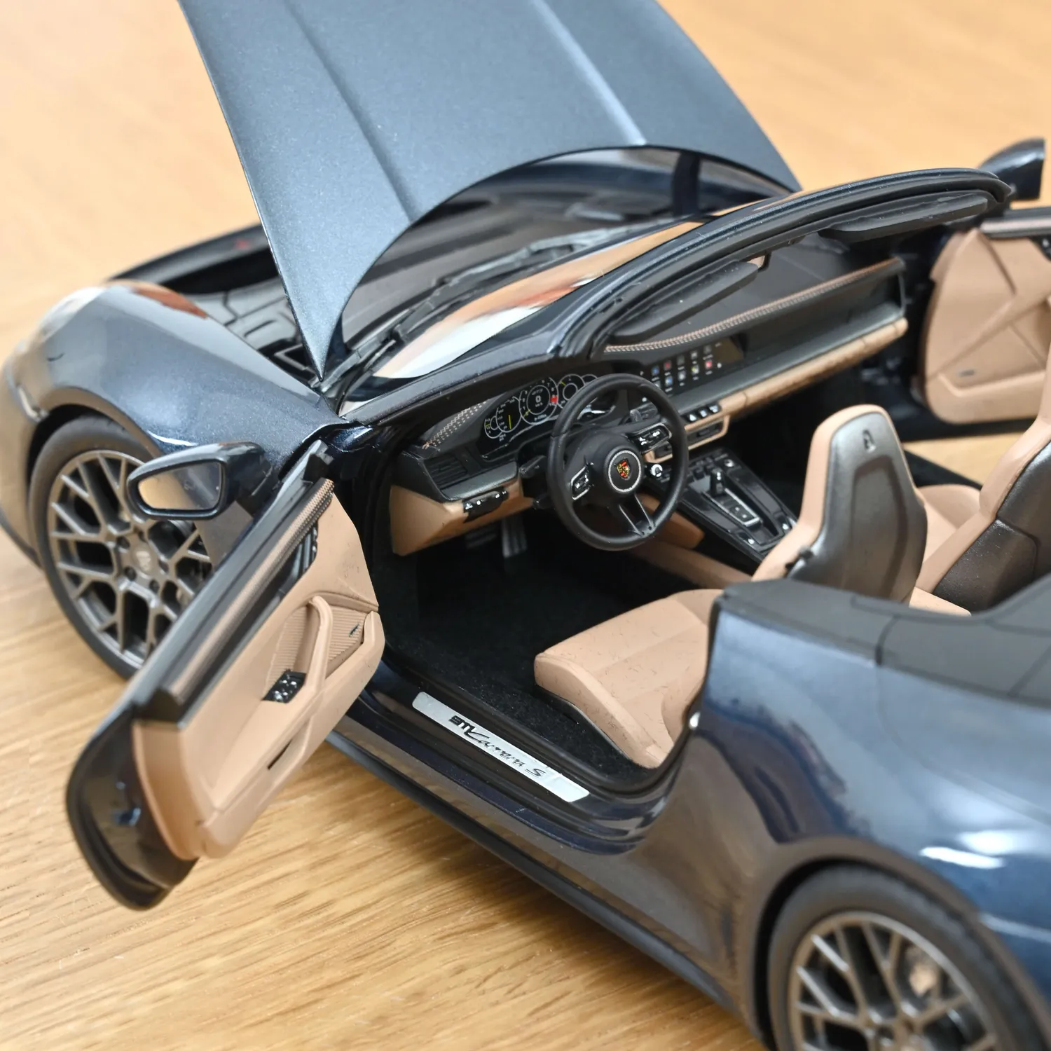 Norev Porsche 911 Carrera S Cabriolet 2025 miniature 1/18 bleu