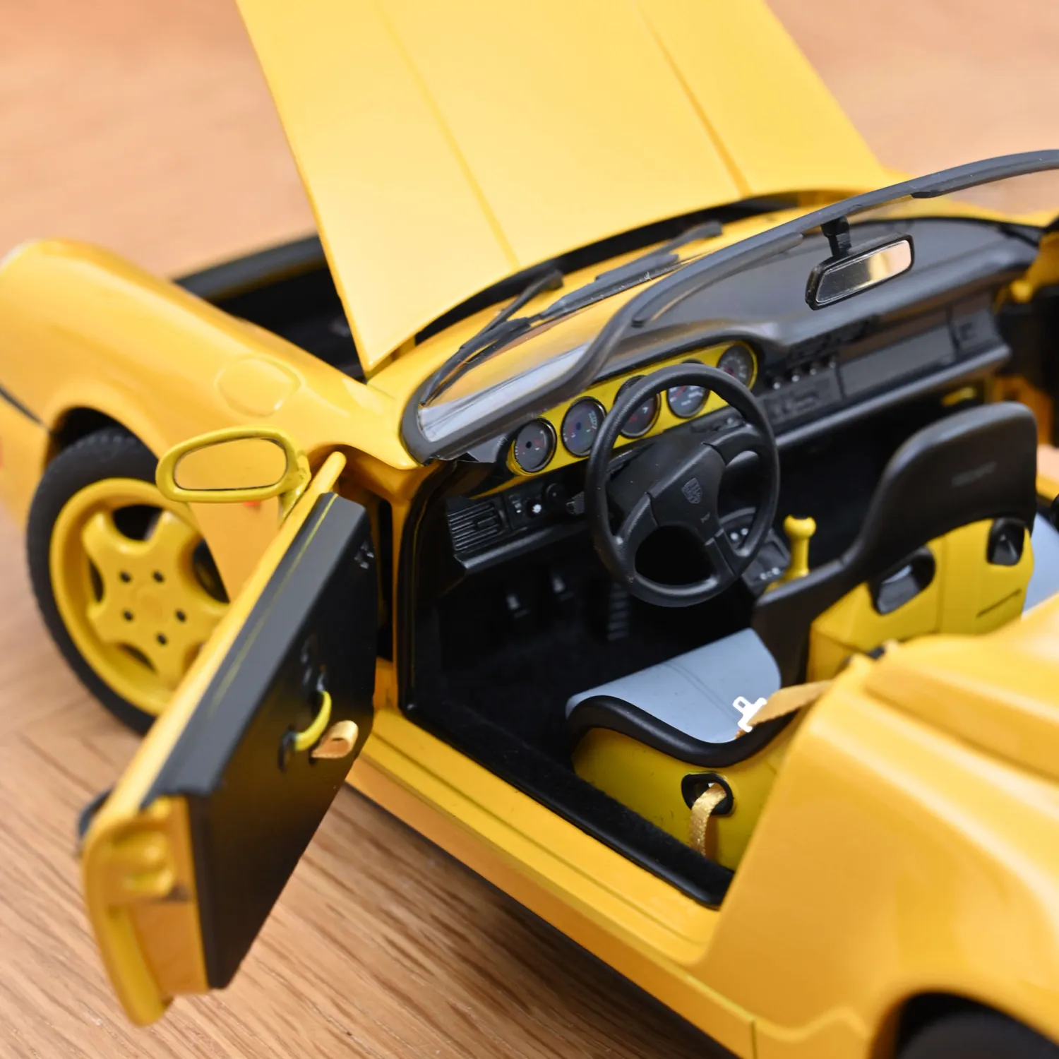Norev Porsche 911 Speedster 1993 miniature 1/18 jaune Speed