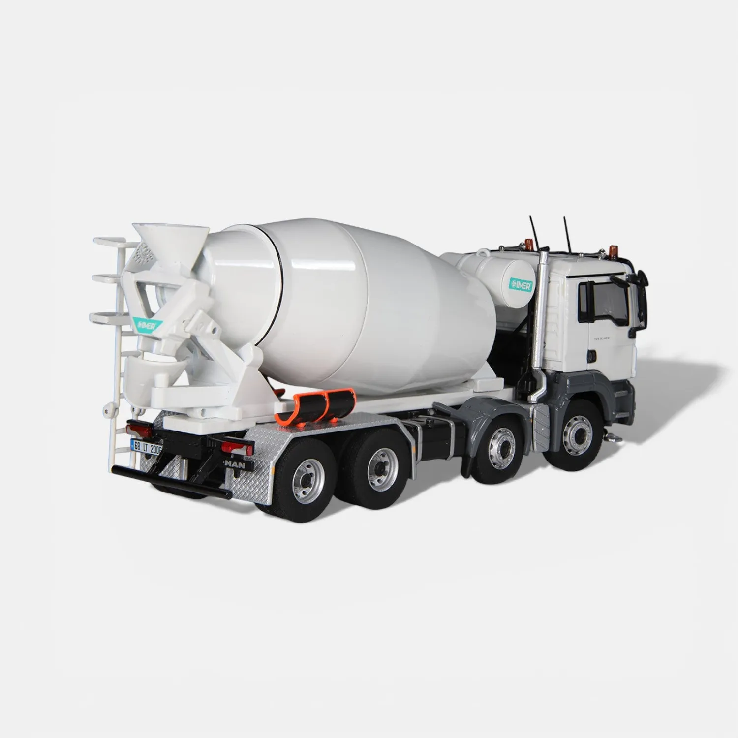 NZG MAN TGS 8x4 IMER miniature toupie 1:50 zinc