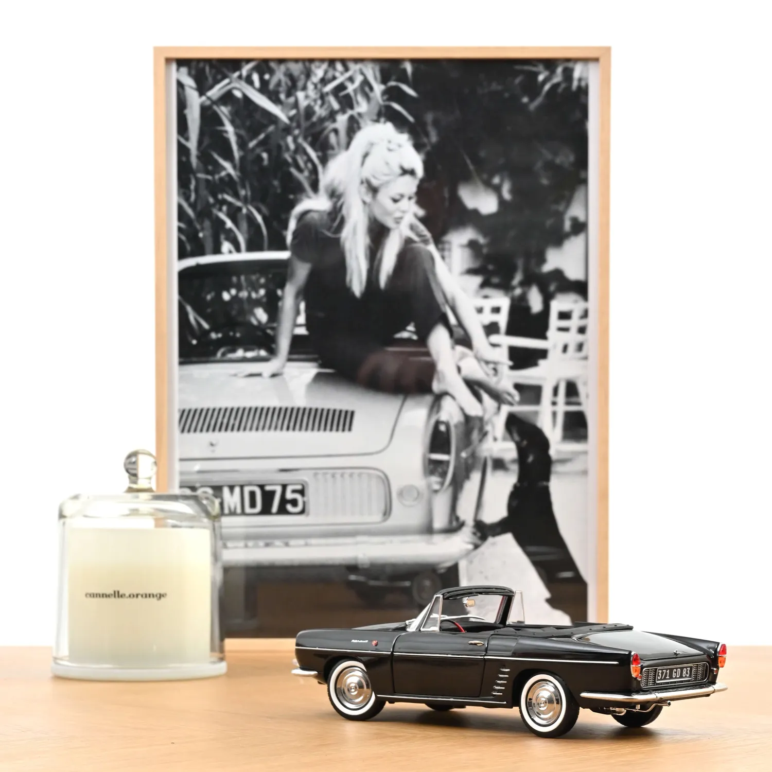 Norev Renault Floride 1961 voiture miniature 1/18 noir