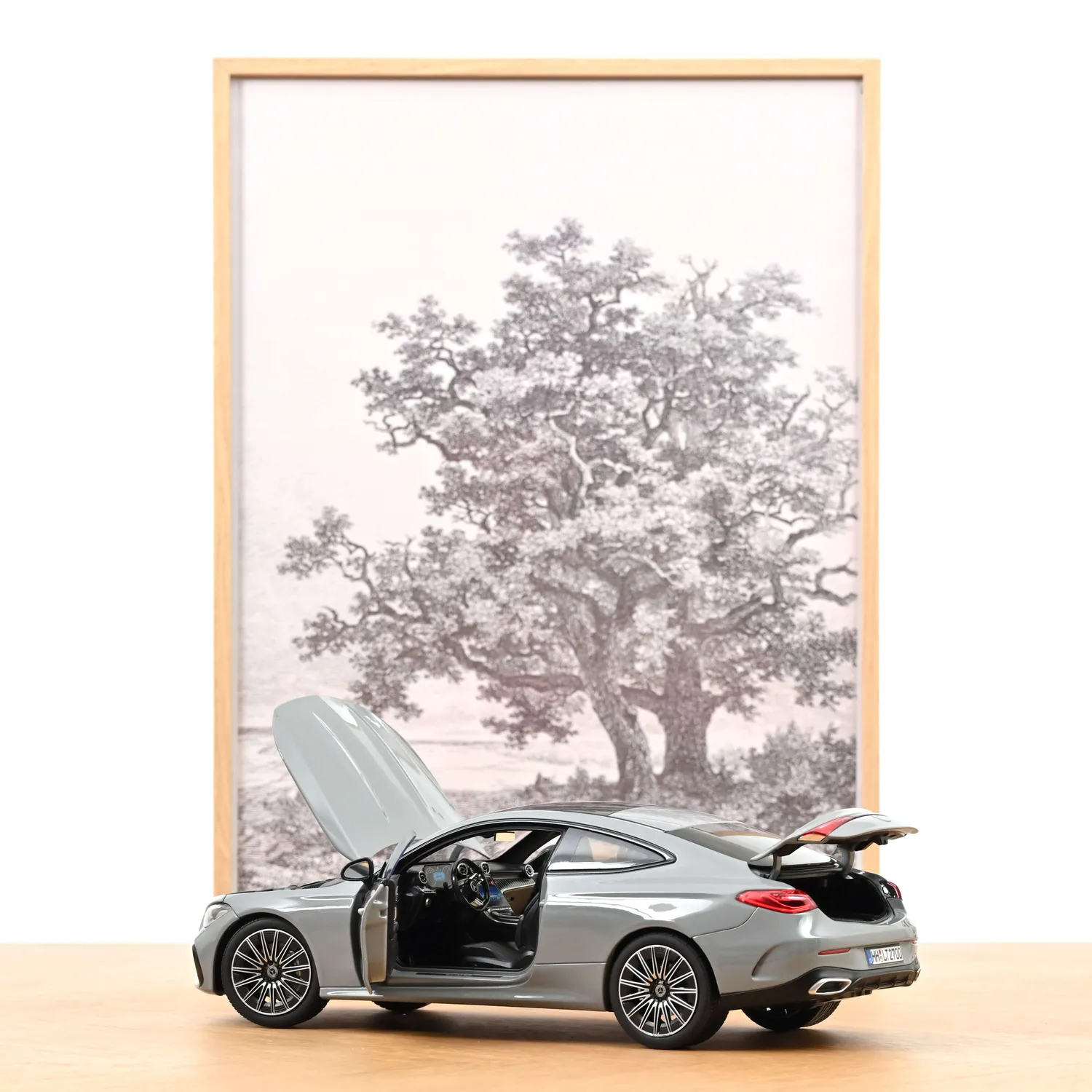 Norev Mercedes CLE Coupé 2024 miniature 1/18 gris 200pcs