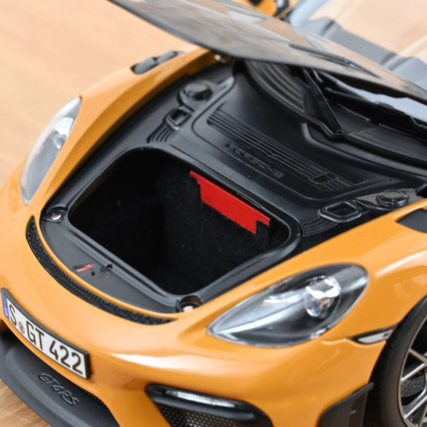 Norev Porsche Cayman GT4 RS 2023 voiture miniature 1/18 jaune