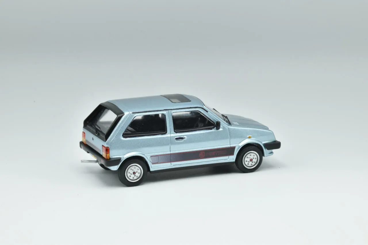 Lansdowne Collection 1983 MG Metro miniature bleu zircon