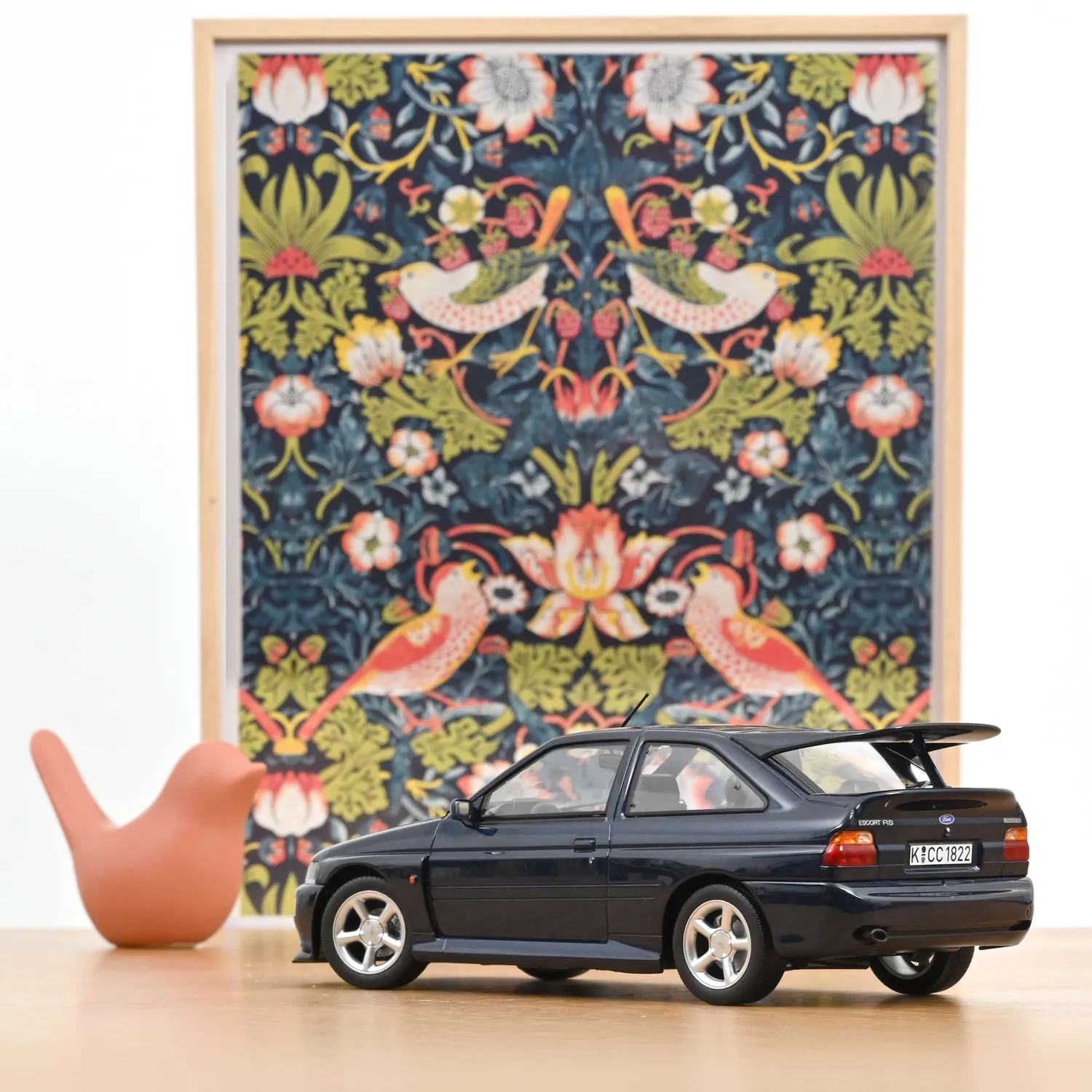 Norev Ford Escort Cosworth 1992 voiture miniature Bleu Pétrole 1/18