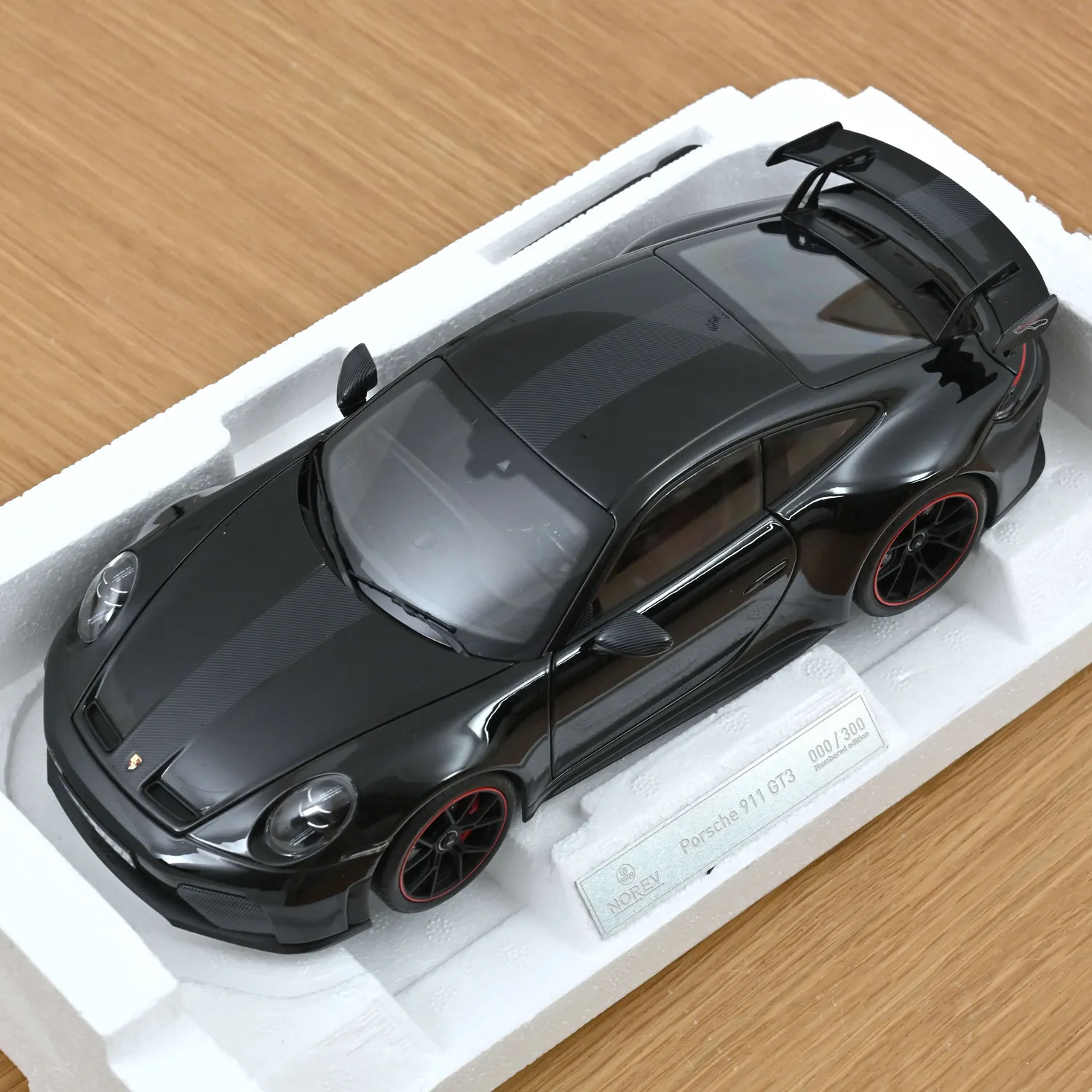Norev Porsche 911 GT3 2025 miniature 1/18 noir 300pcs