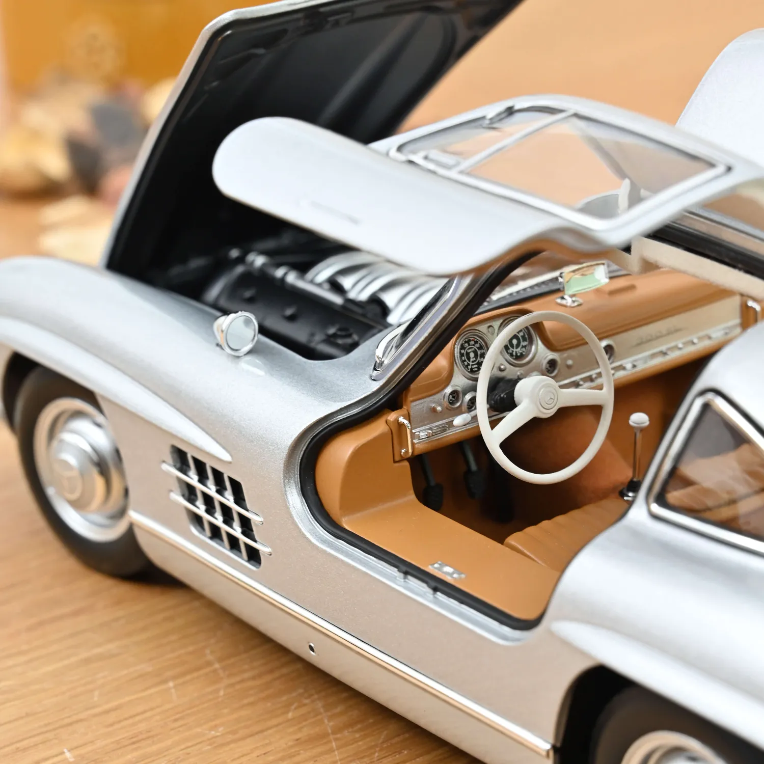 Norev Mercedes 300 SL 1954 miniature 1/18 argent