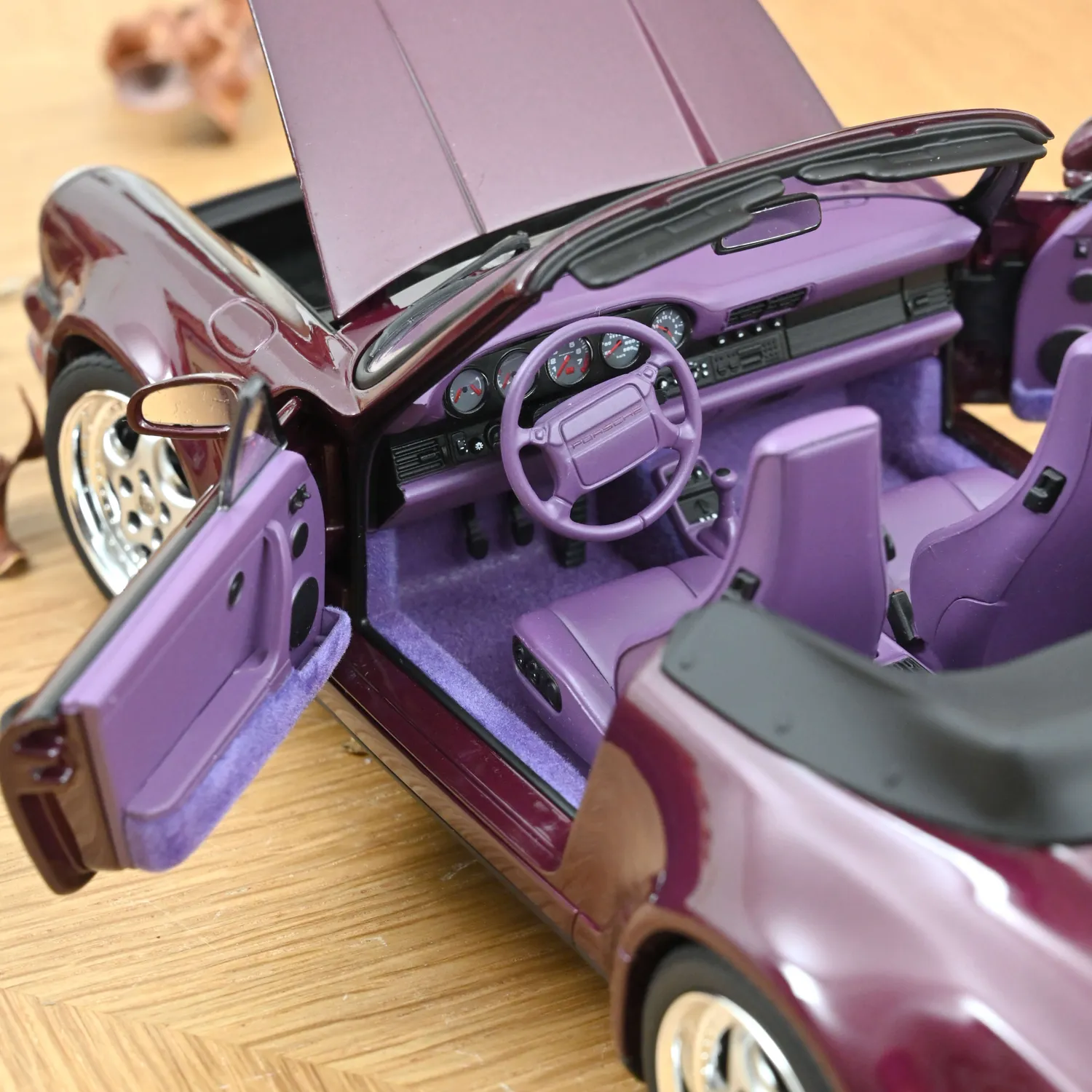 Norev Porsche 911 Turbo Look Cabriolet 1992 miniature 1/18 améthyste