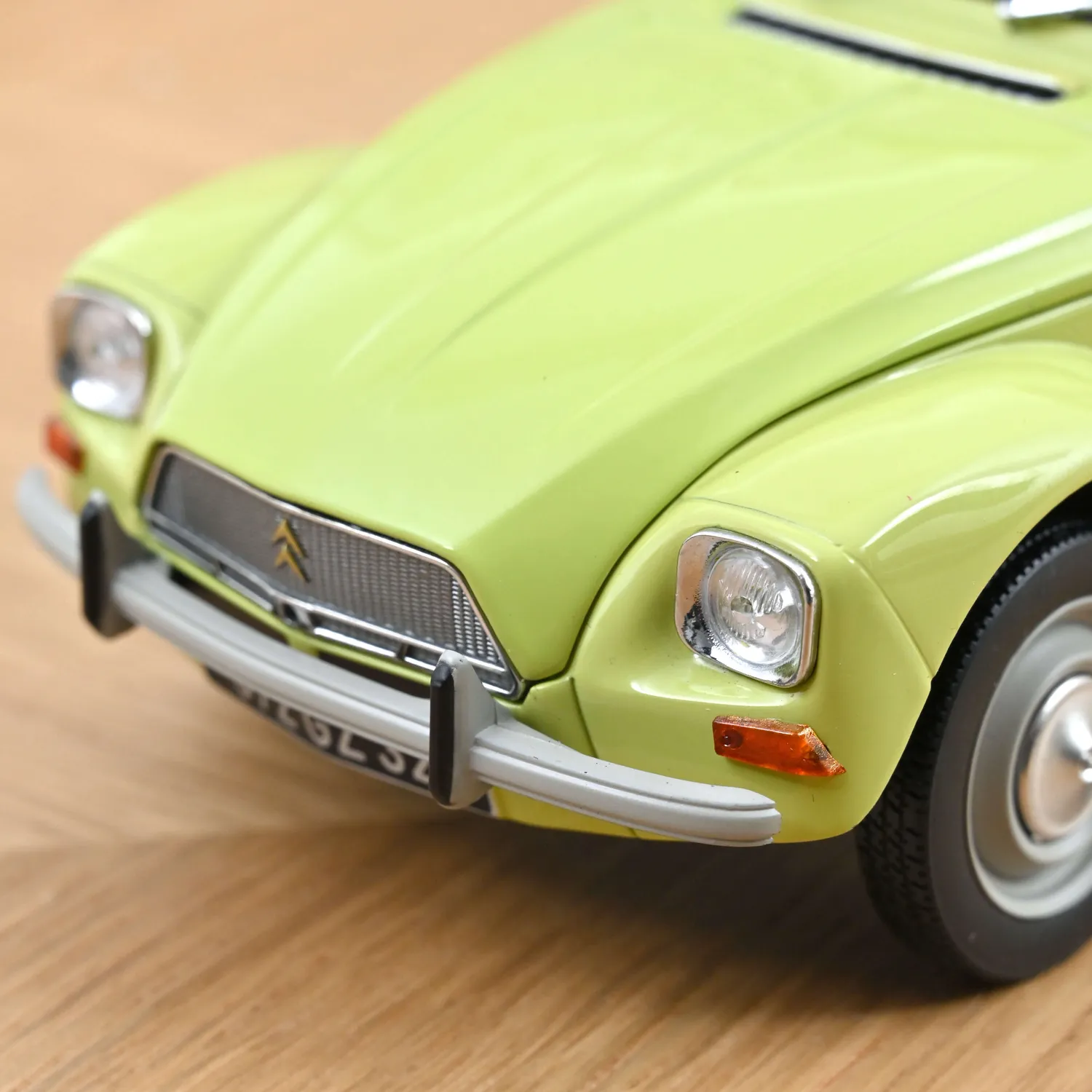 Norev Citroën Dyane 6 1970 miniature 1/18 jaune