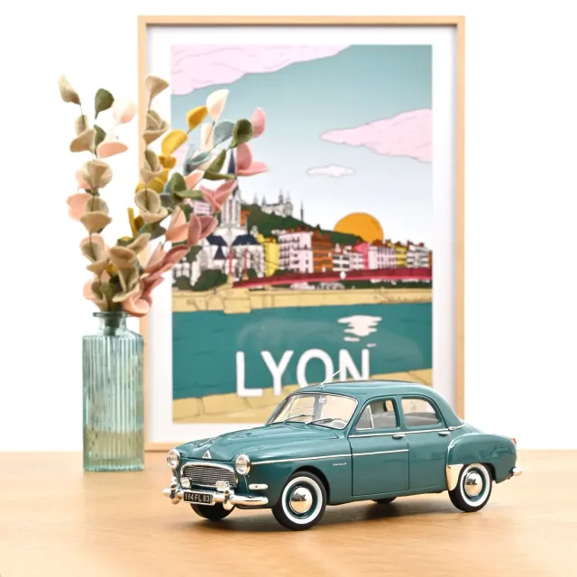 Norev Renault Frégate 1960 miniature 1/18 vert sévigné