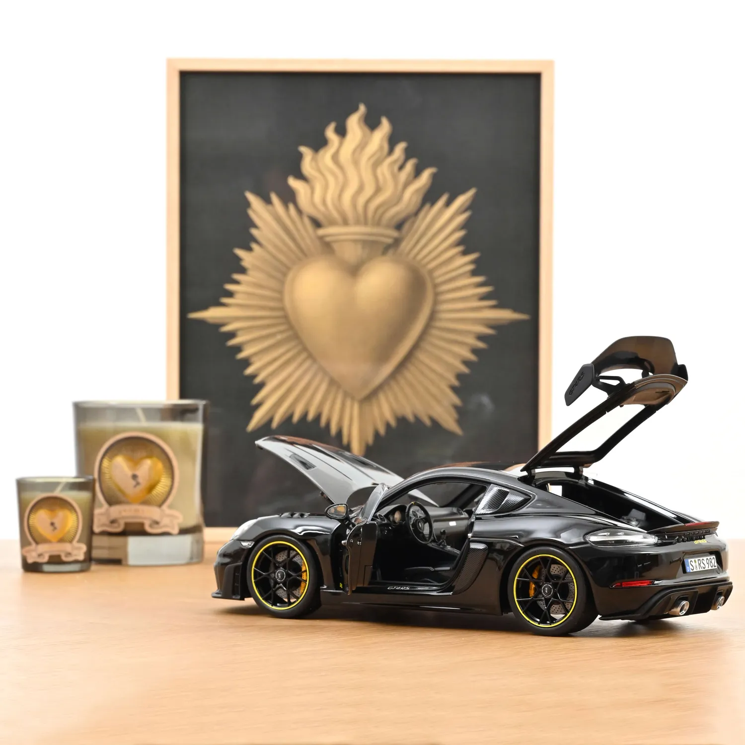 Norev Porsche Cayman GT4 RS miniature 1/18 noir Weissach