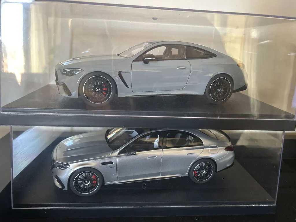 NZG Mercedes-AMG CLE 53 Coupé miniature 1/18 bleu spectral