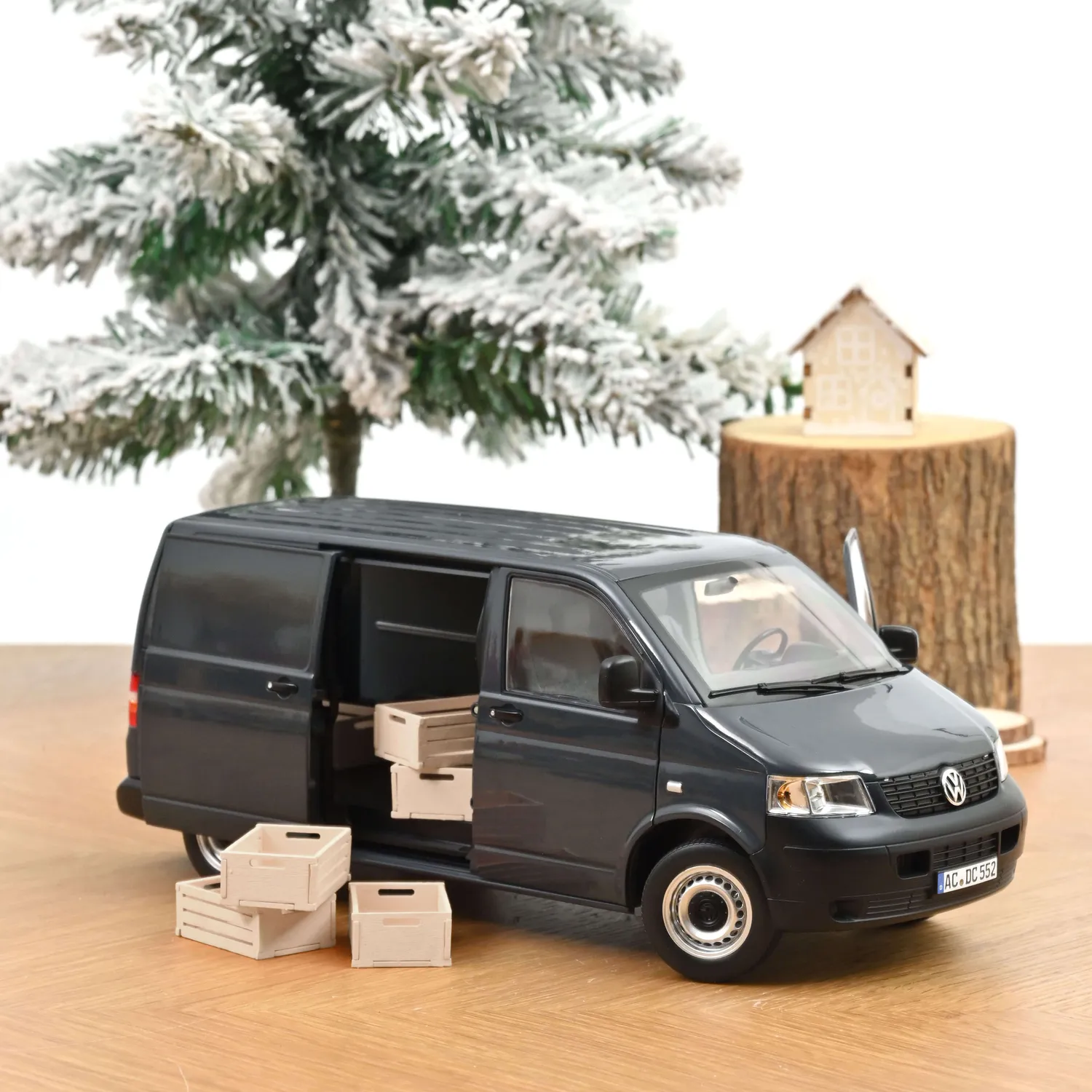 Norev VW Transporter 2003 voiture miniature 1/18 grise