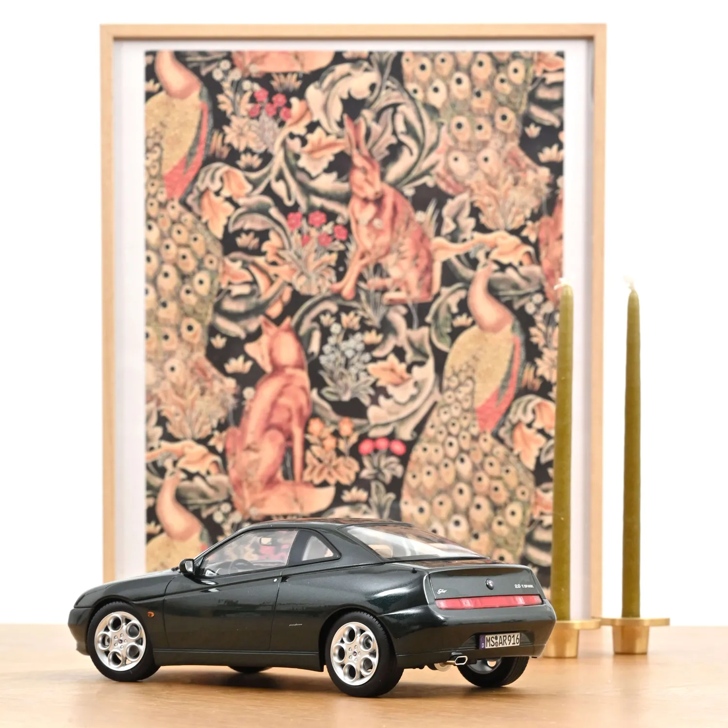 Norev Alfa Romeo GTV 2001 voiture miniature 1/18 vert Coventry