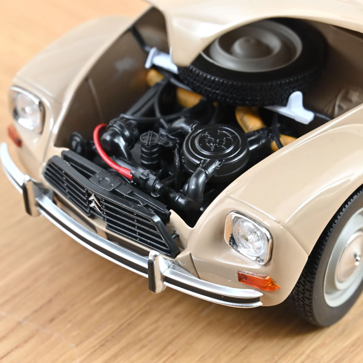 Norev Citroën Dyane 6 1983 miniature 1/18 Beige Colorado