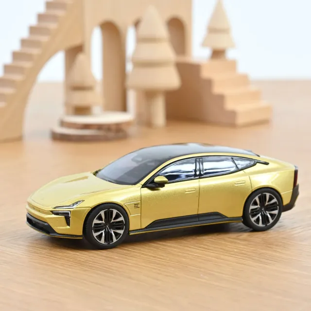 Norev Polestar 5 2025 voiture miniature 1/43 gold