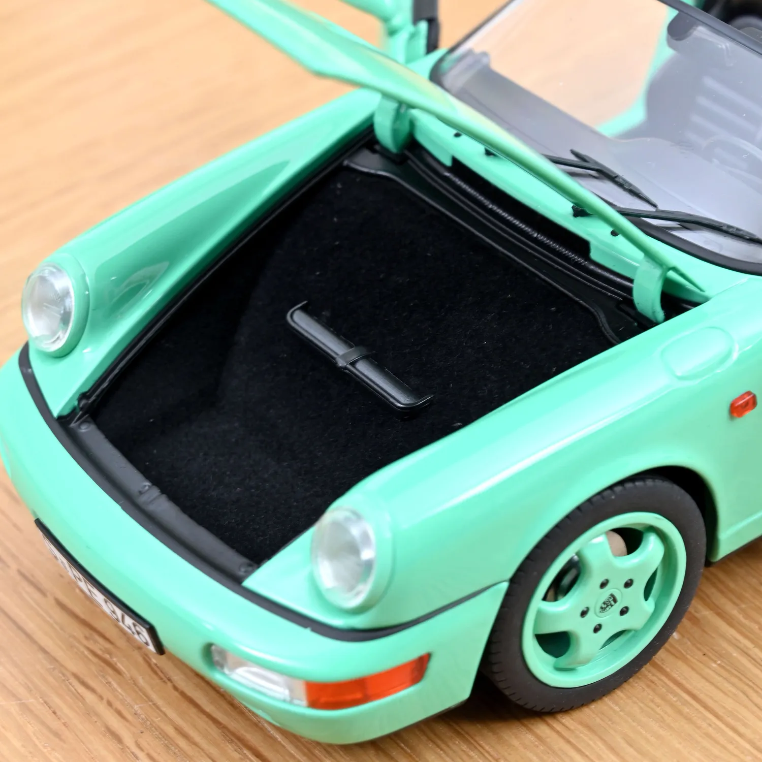 Norev Porsche 911 Speedster 1993 miniature 1/18 vert menthe 200 pcs