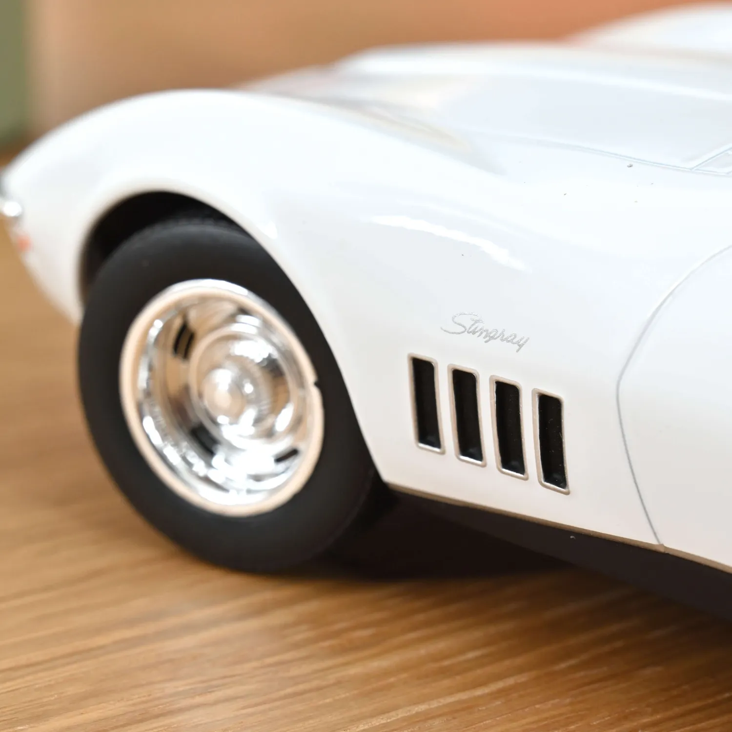 Norev Chevrolet Corvette C3 miniature 1/18 1969 Can Am blanc