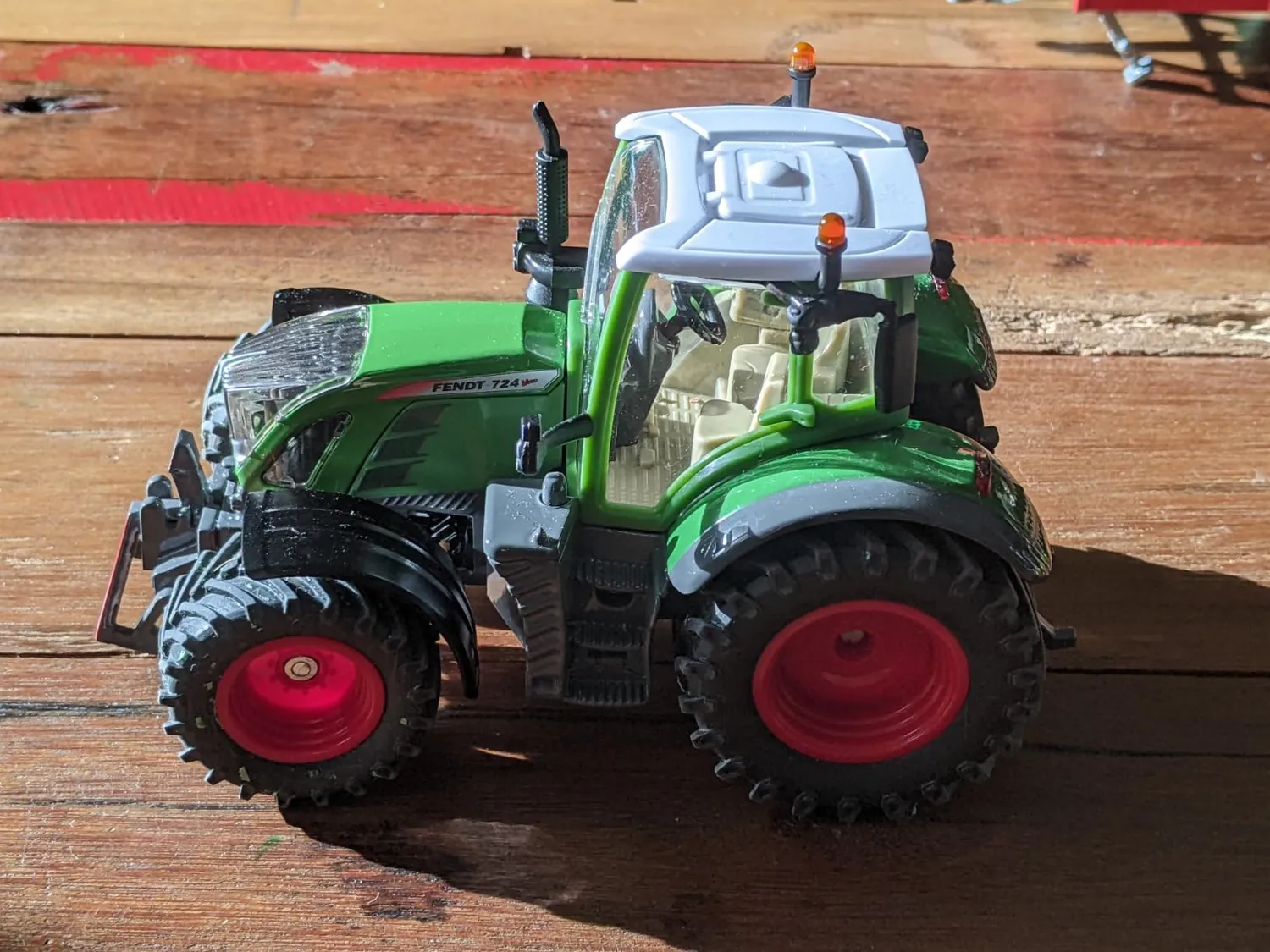 SIKU Farmer 3285 Fendt 724 Vario tracteur vert métal