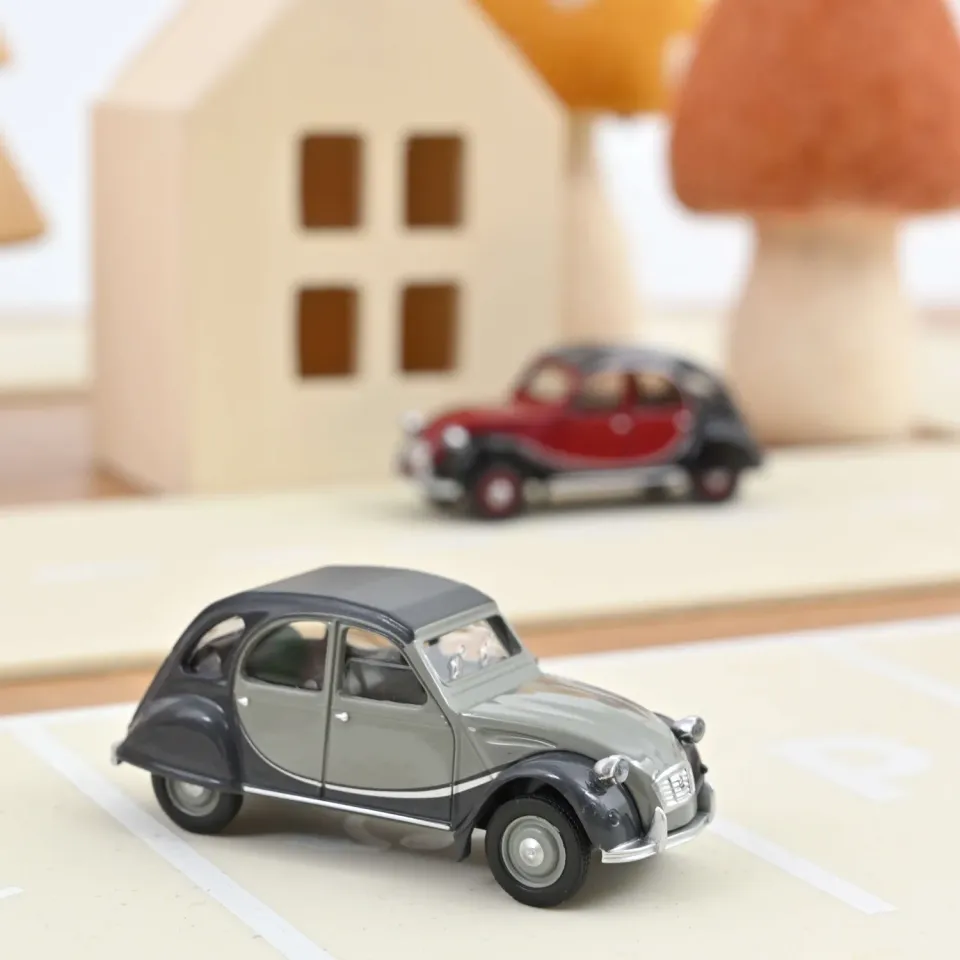 Norev Citroën 2CV Charleston miniature 1/54 gris 1984