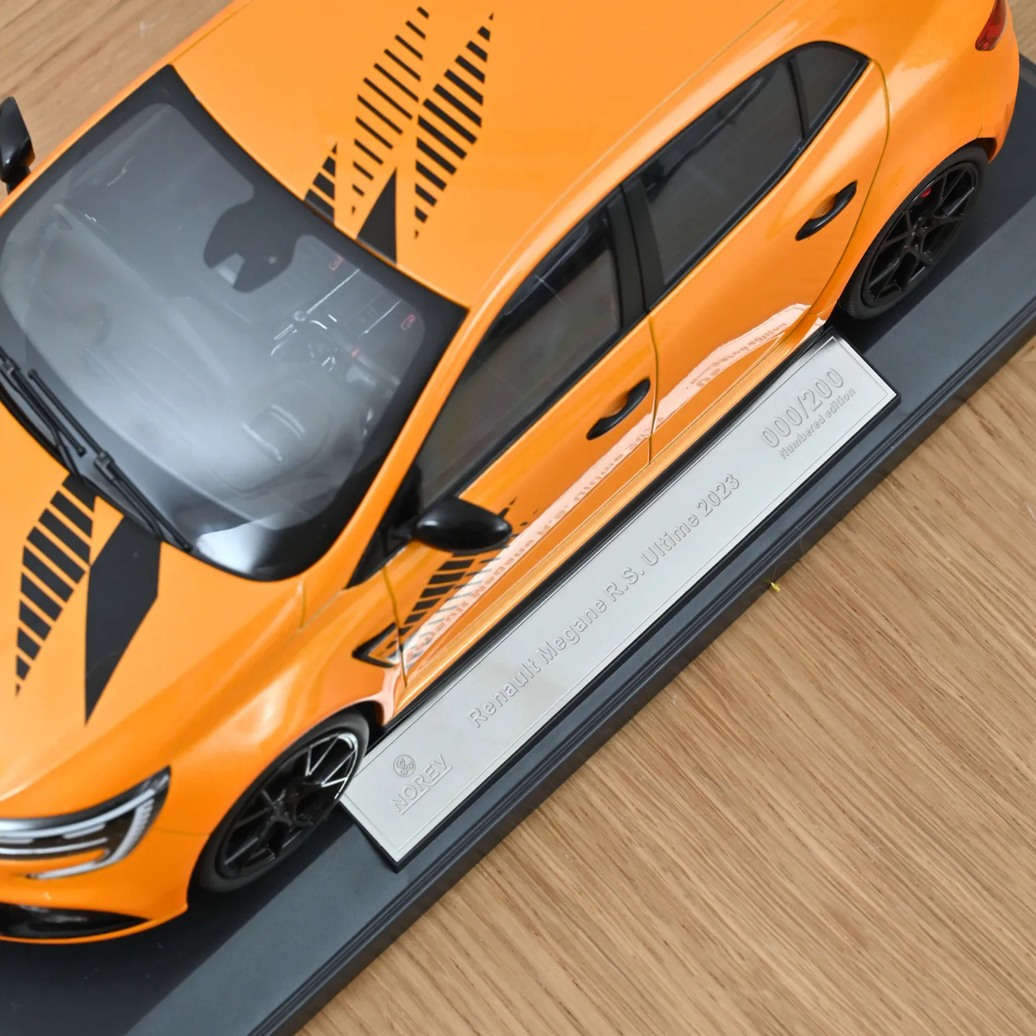 Norev Renault Mégane R.S. Ultime 2023 miniature 1/18 orange 200pcs