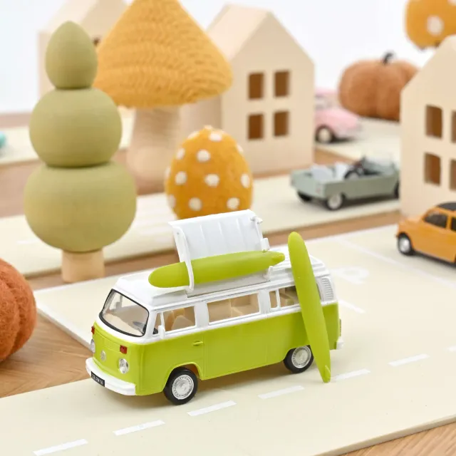 Norev Volkswagen Combi T2b jet-car vert Sauge 1/43