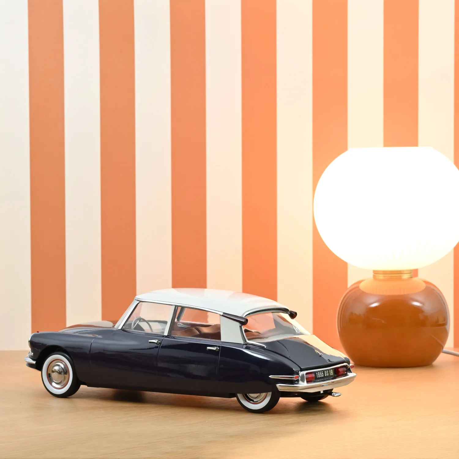 Norev Citroën DS 19 1955 miniature 1/12 aubergine
